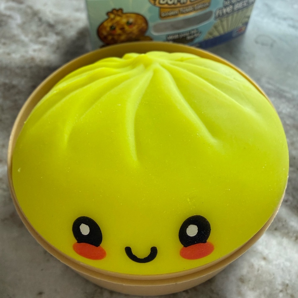 Dumpling Squishy Bun Toy in lime yellow color - Picture 4 of 4